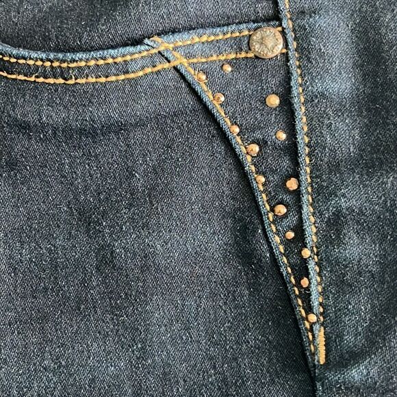 D.jeans New York Cropped 5 Pocket Dark Wash Jeans Stud Details - Picture 6 of 7